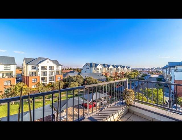 2 BEDROOM APARTMENT FOR SALE IN GREENSTONE CREST